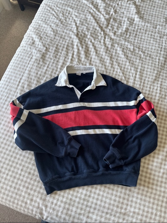 Aritzia Tops - Aritzia rugby sweater